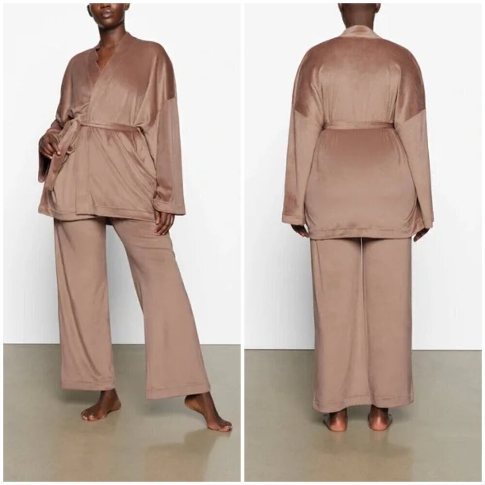 💕SKIMS💕 Velour Fleece Wrap Sleep Set (Robe + Pajama Set) ~ Sienna Medium NWOT - Picture 7 of 16